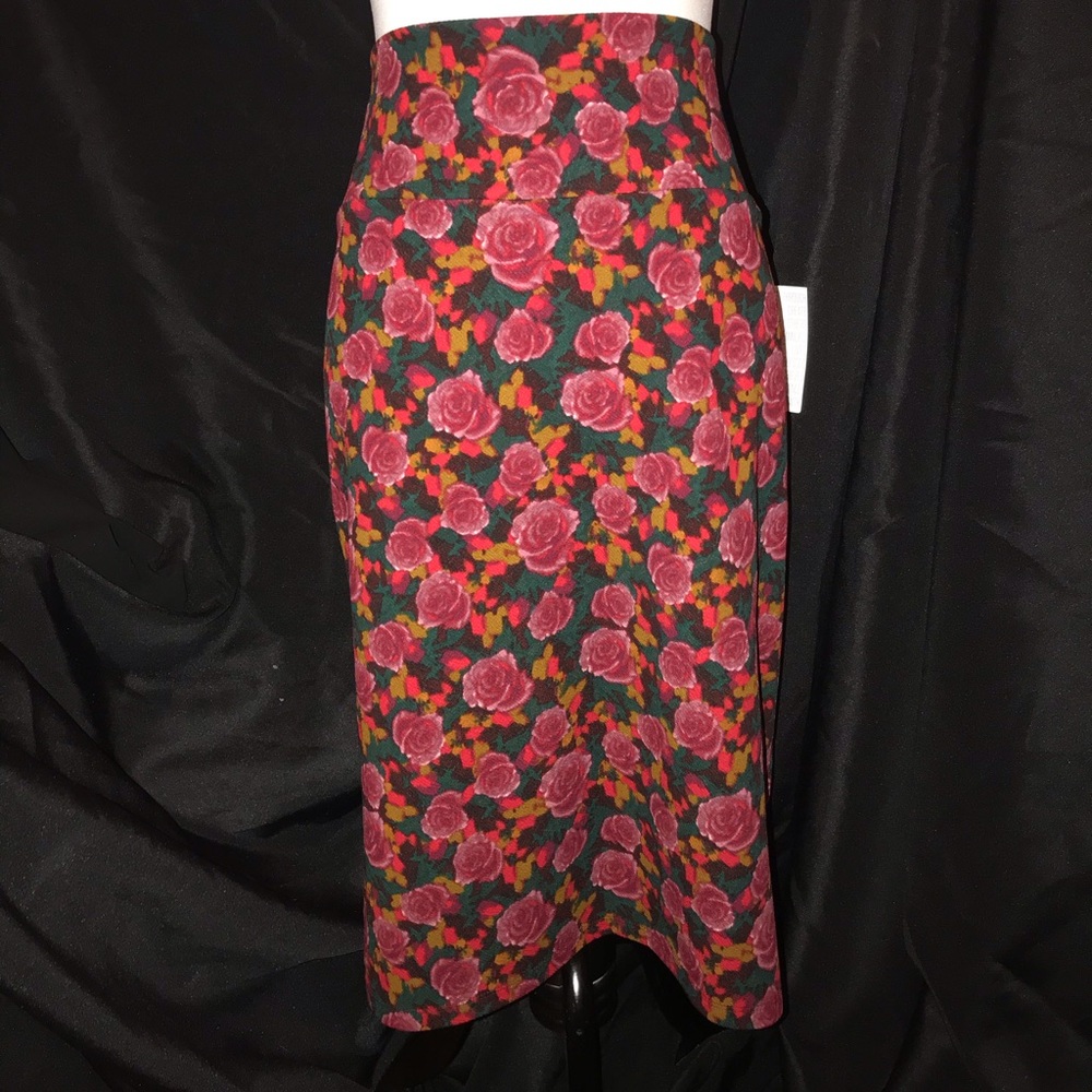 NWT Lularoe HTF Roses Cassie Skirt XL Pencil Style